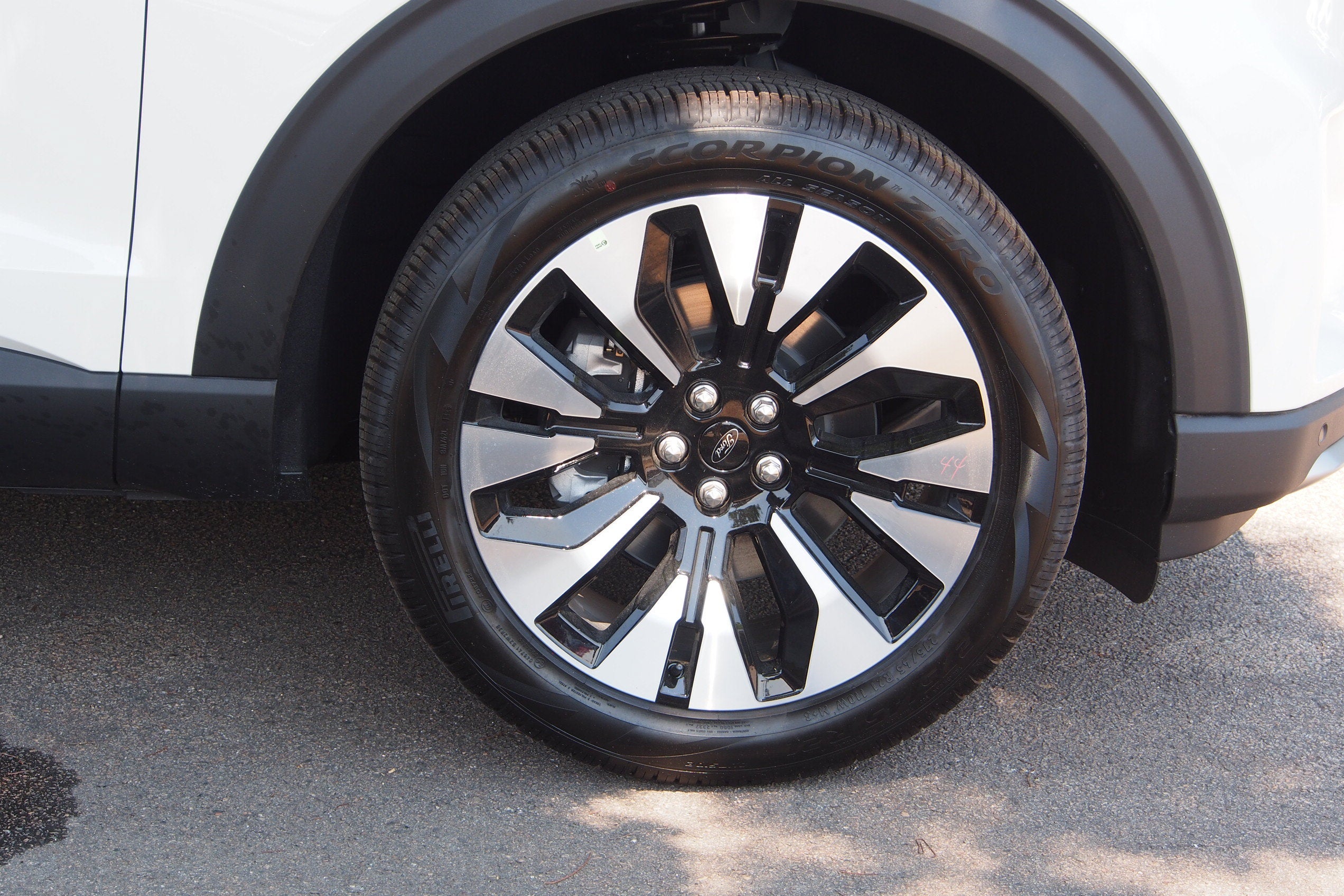 2026 Ford Explorer Platinum - Crossroads Courtesy Demo
