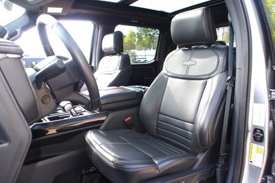 2025 Ford F-150 Lightning Platinum