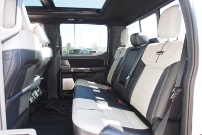 2025 Ford F-150 Lightning Platinum