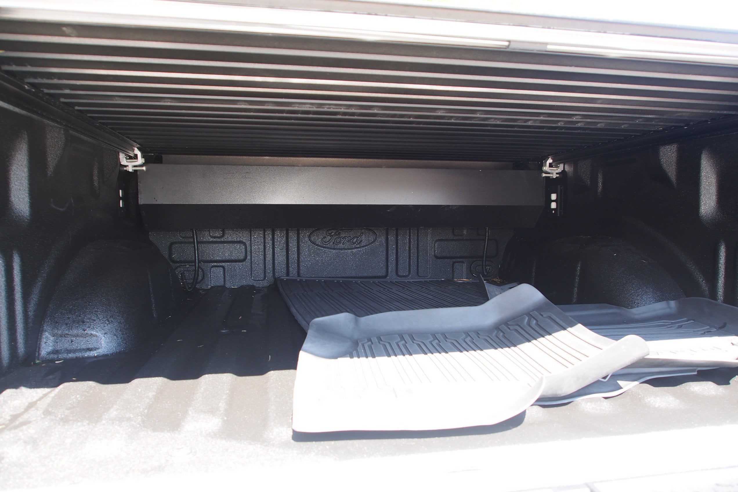 2025 Ford F-150 Lightning Platinum