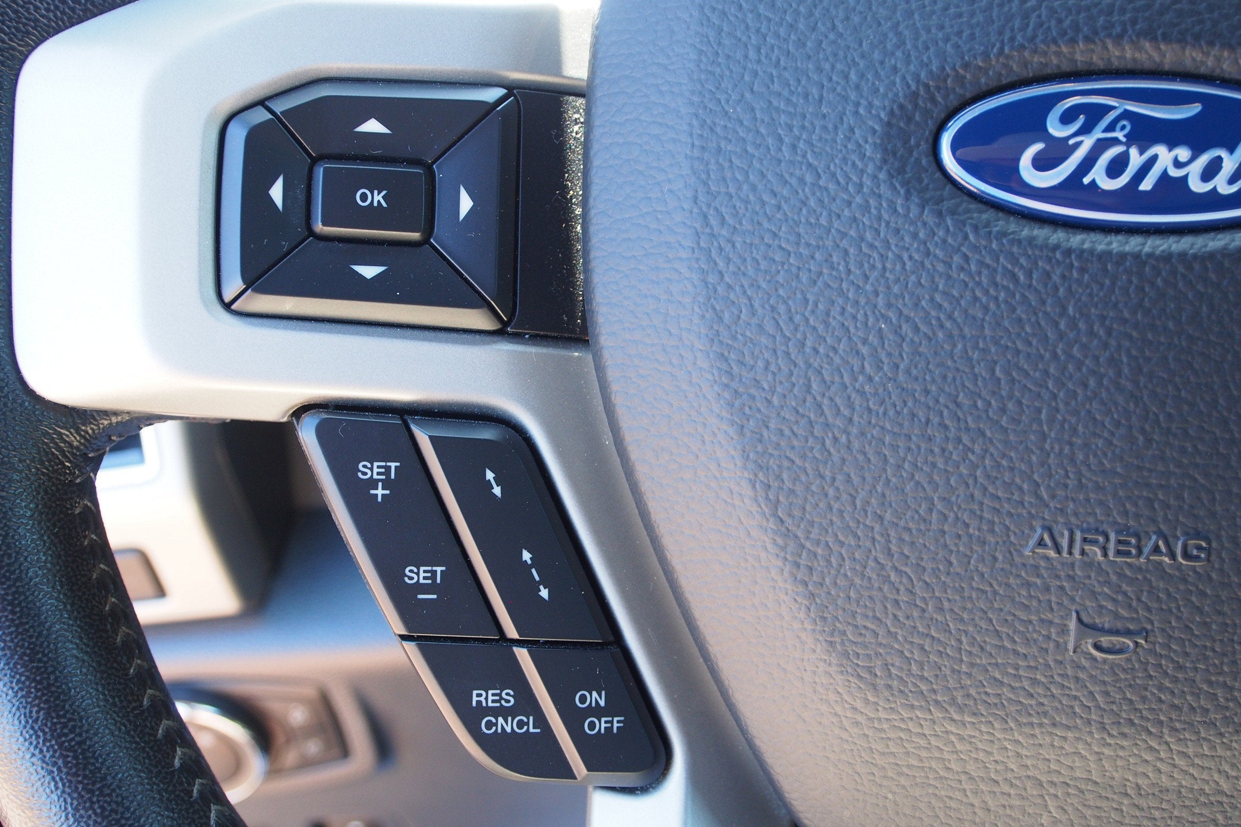 2022 Ford Super Duty F-250 SRW LARIAT