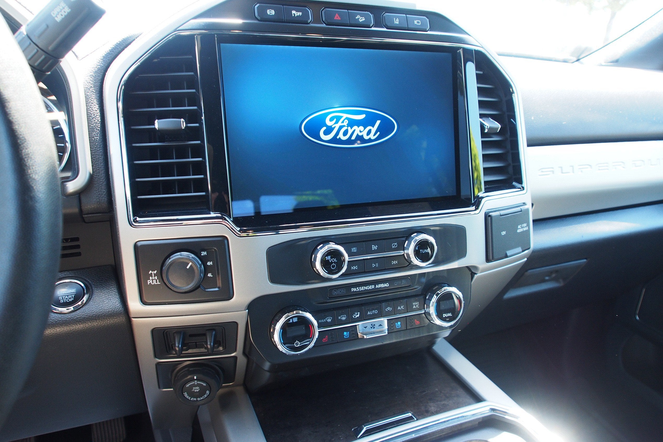 2022 Ford Super Duty F-250 SRW LARIAT