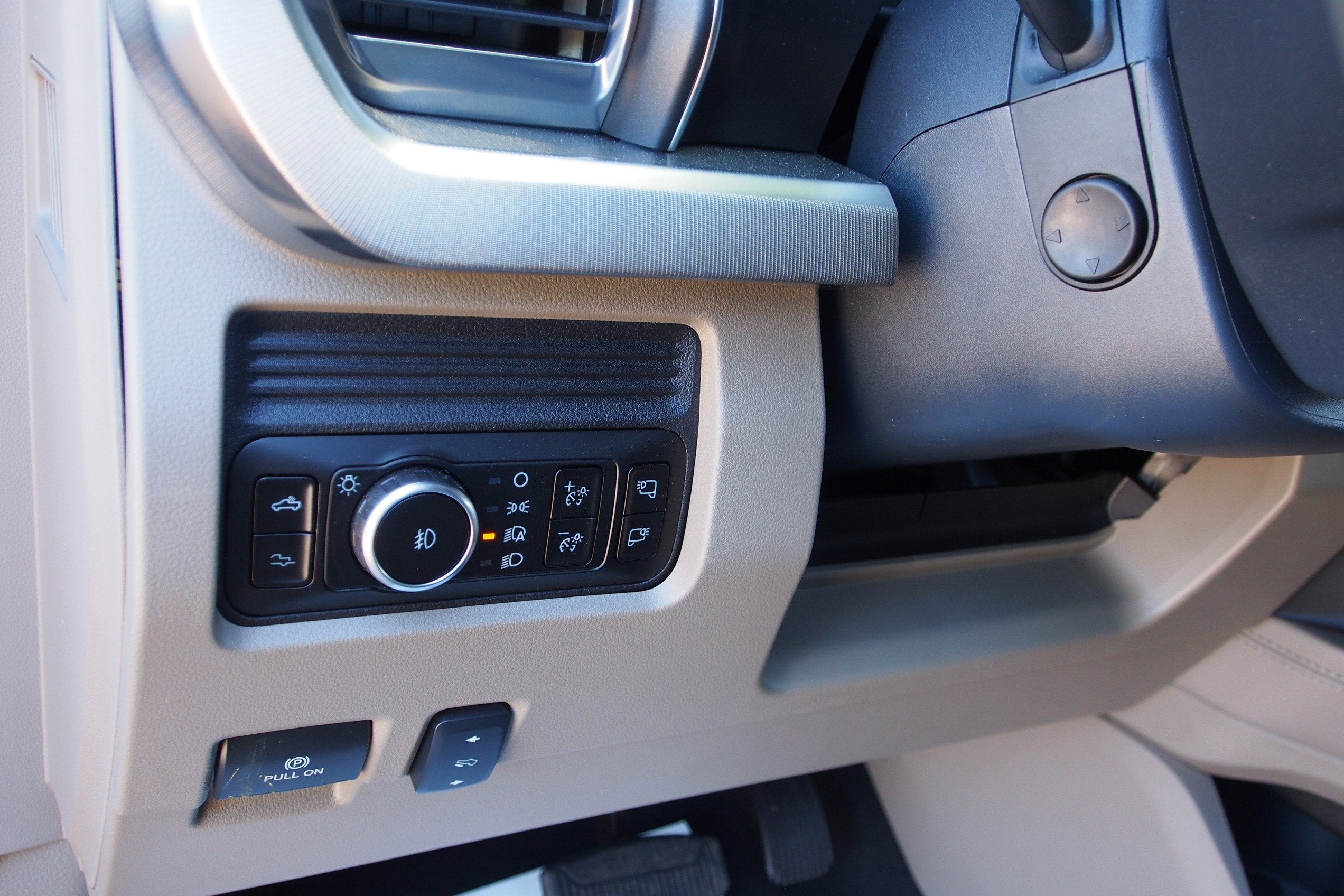 2026 Ford Super Duty F-350 DRW Platinum