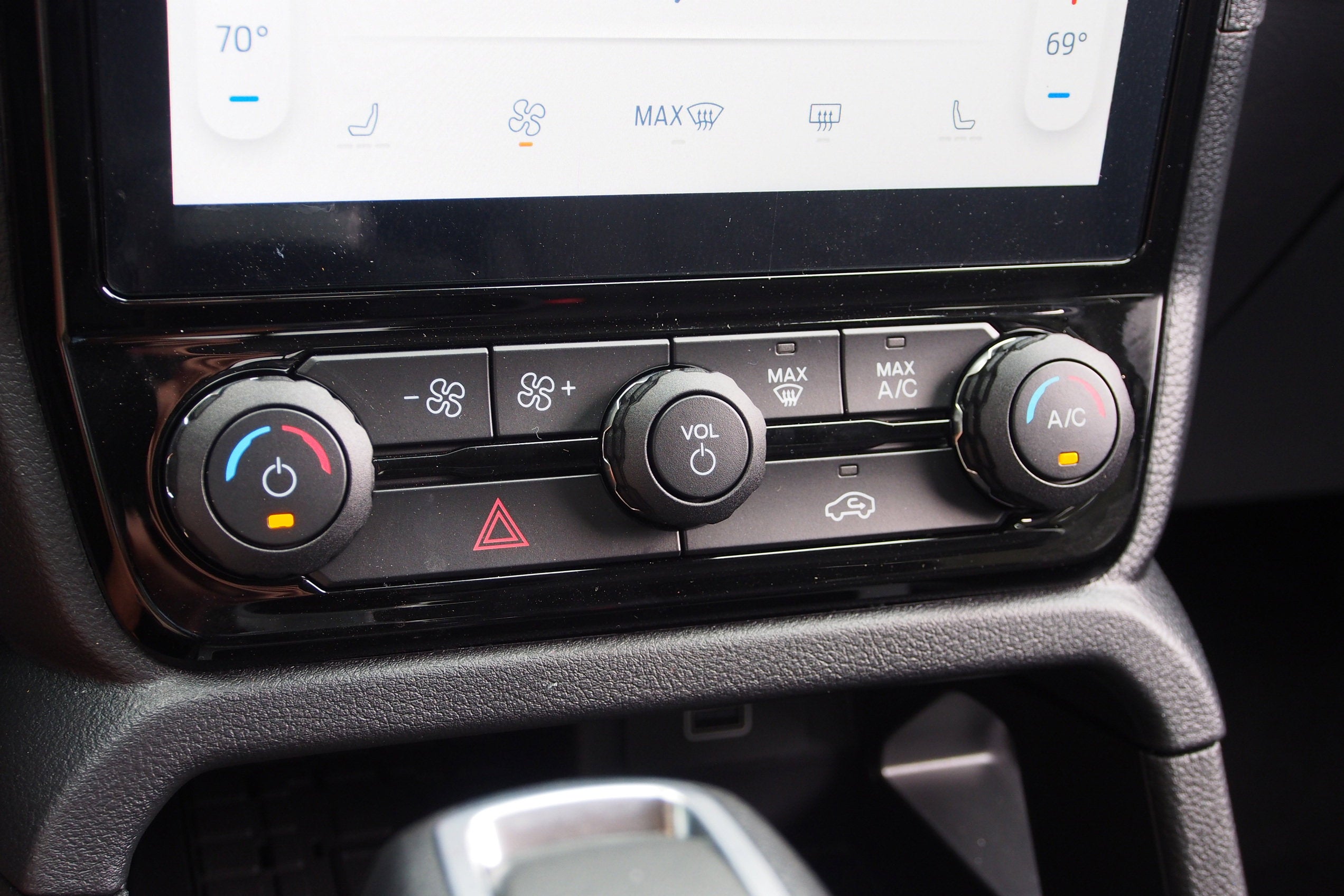 2025 Ford Ranger XLT - Crossroads Courtesy Demo