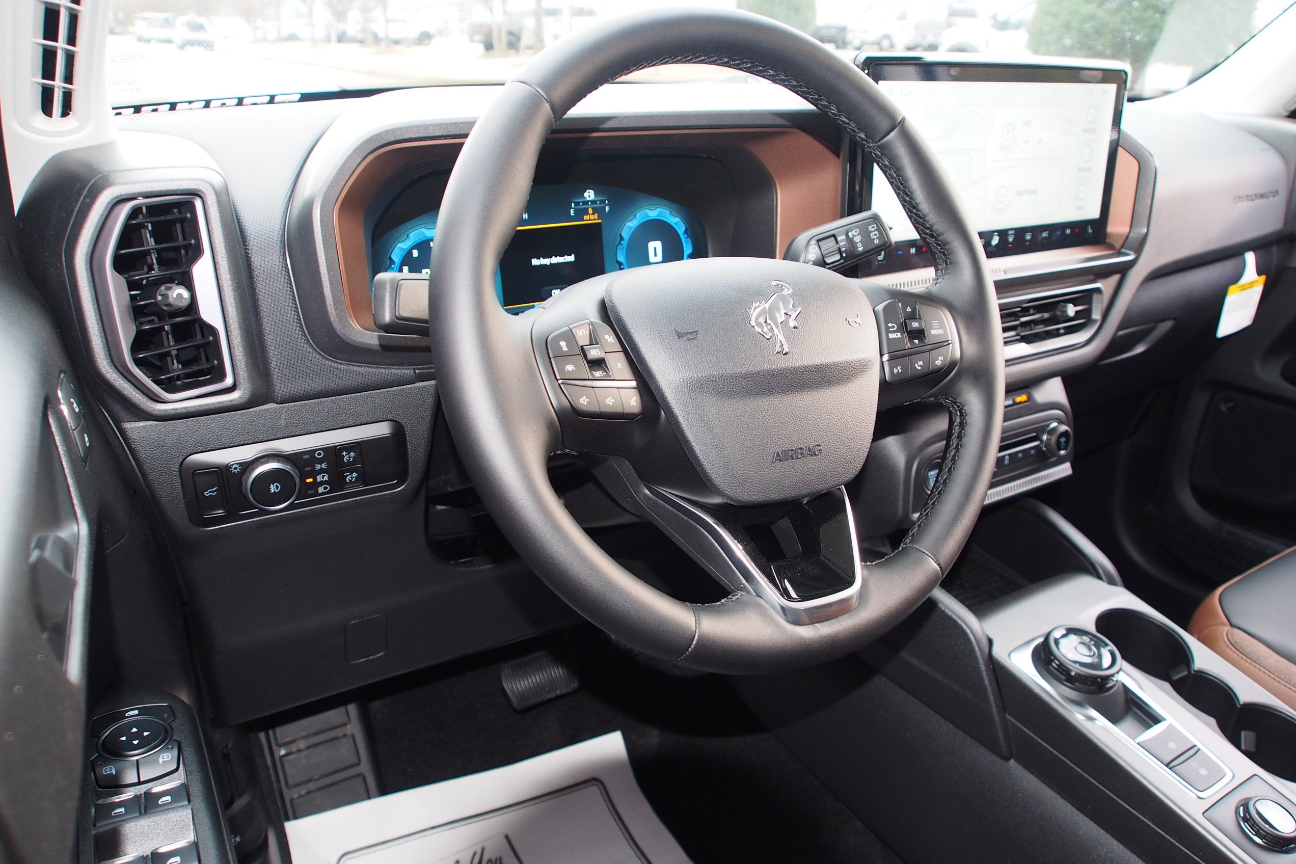 2025 Ford Bronco Sport Outer Banks - Crossroads Courtesy Demo