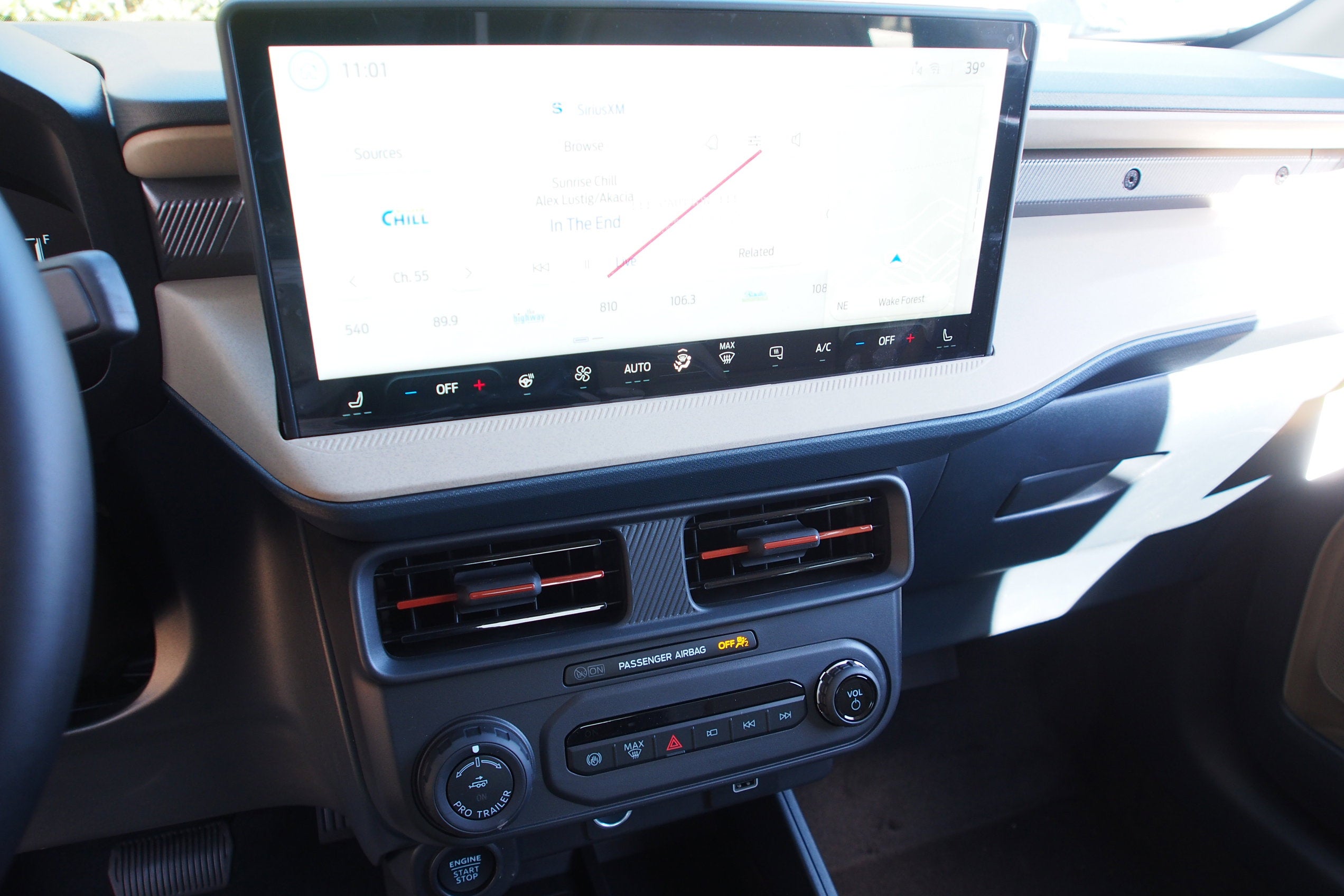2026 Ford Maverick LARIAT - Crossroads Courtesy Demo