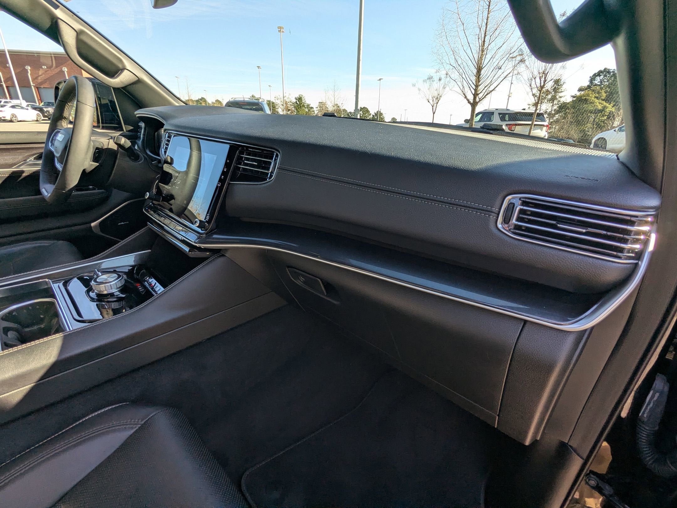 2024 Jeep Wagoneer Base