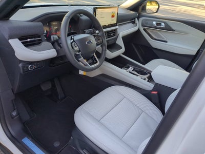 2027 Ford Explorer Platinum