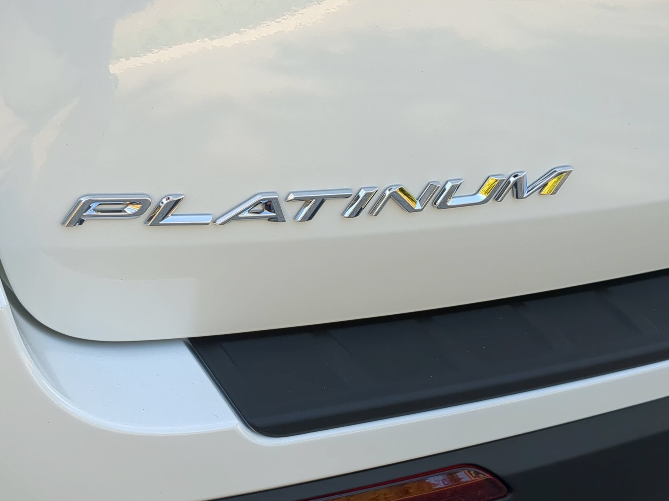 2027 Ford Explorer Platinum