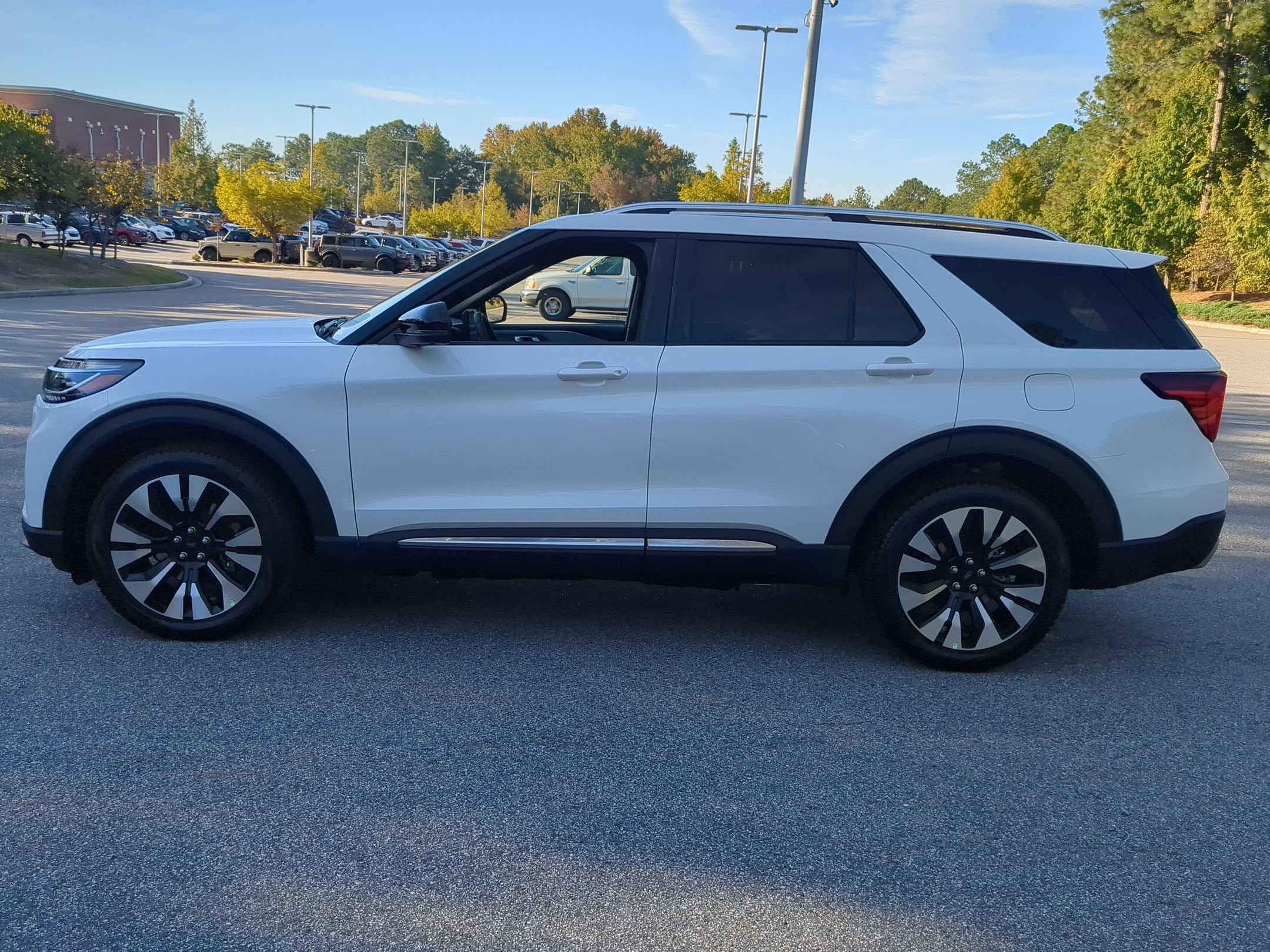 2027 Ford Explorer Platinum