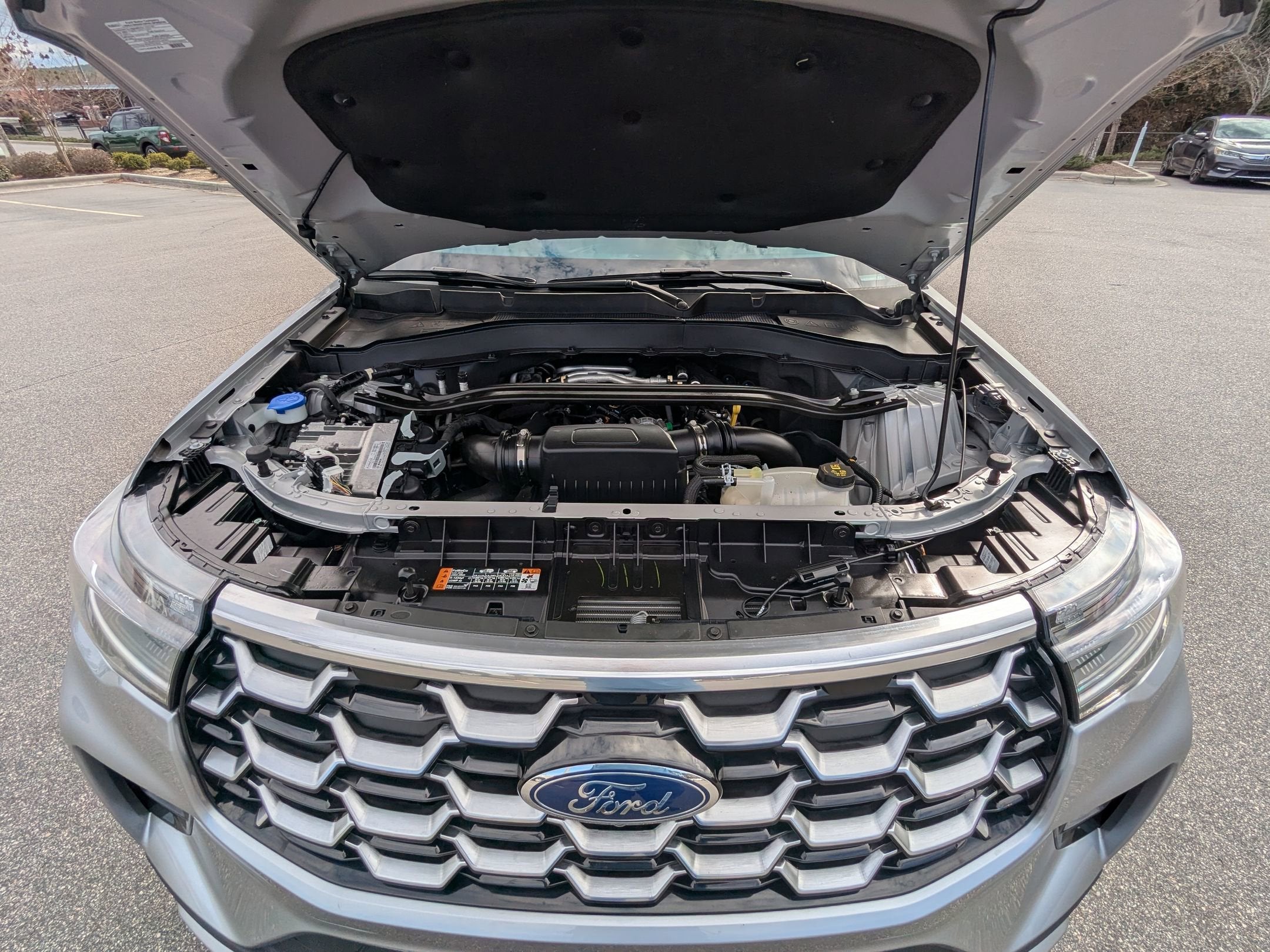 2025 Ford Explorer Platinum