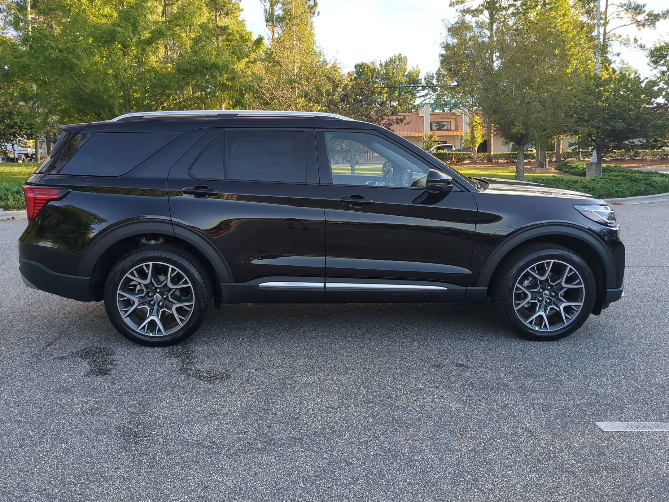 2027 Ford Explorer Platinum
