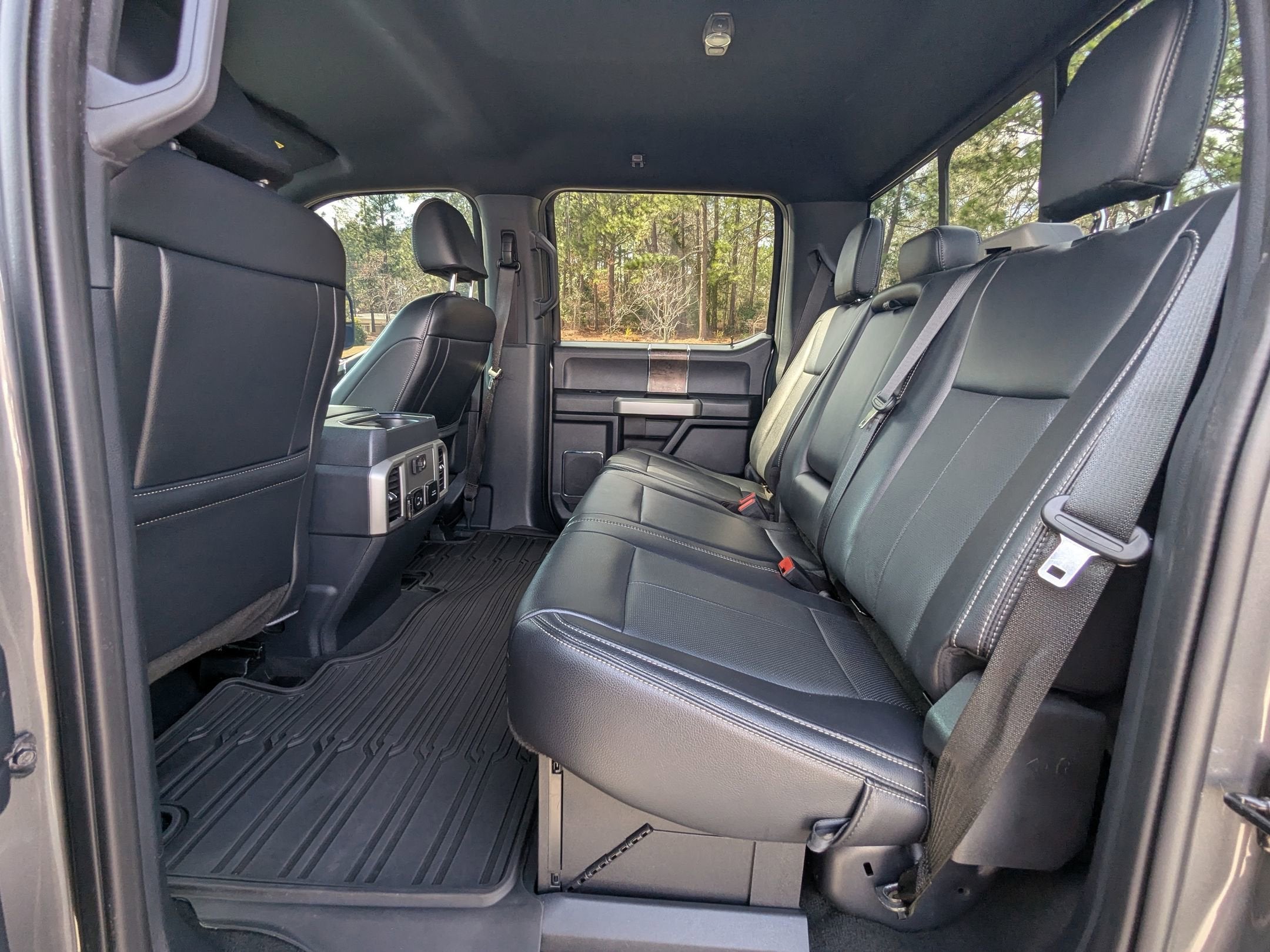 2022 Ford Super Duty F-250 SRW LARIAT