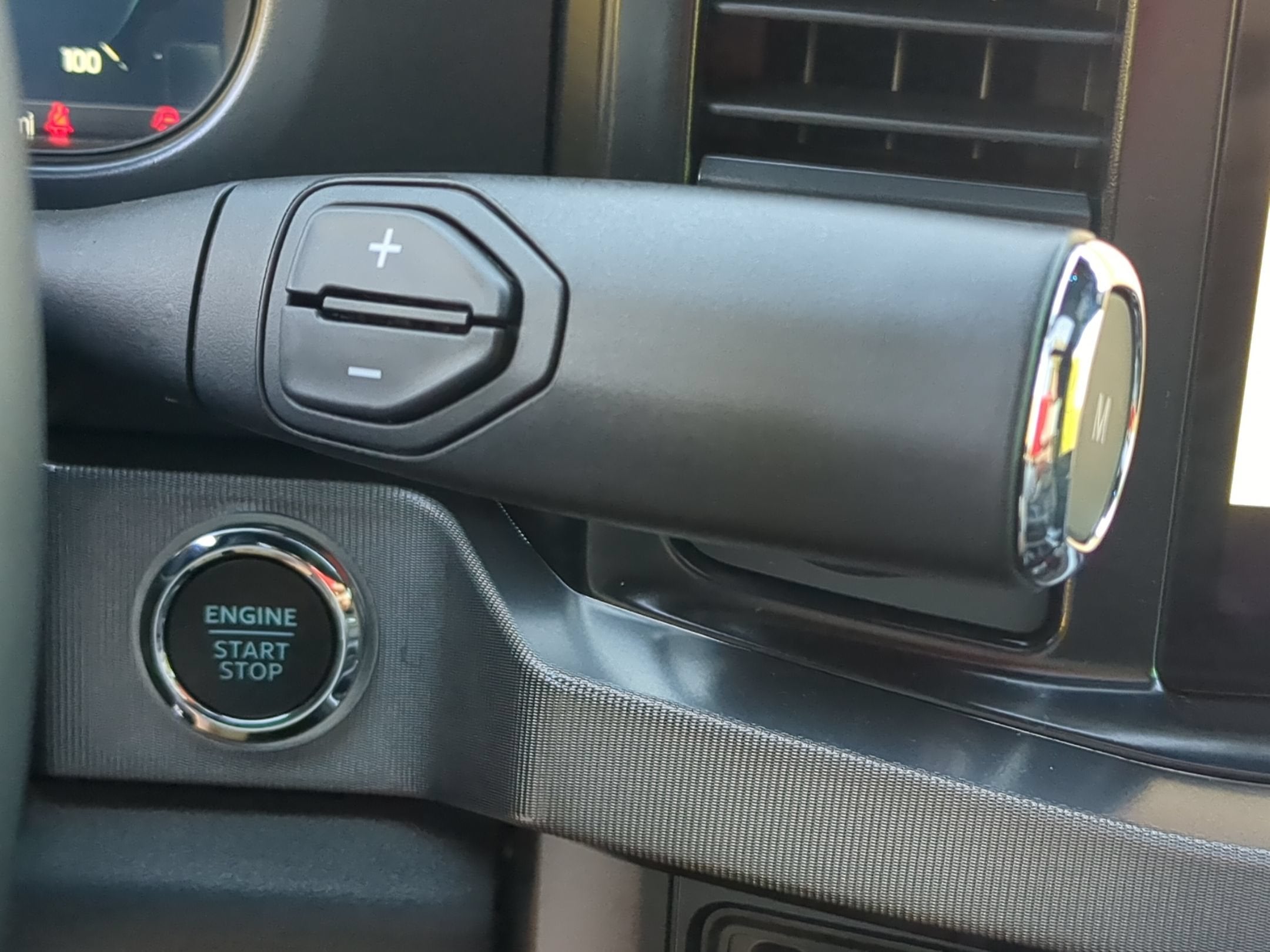 2027 Ford Super Duty F-250 SRW Platinum