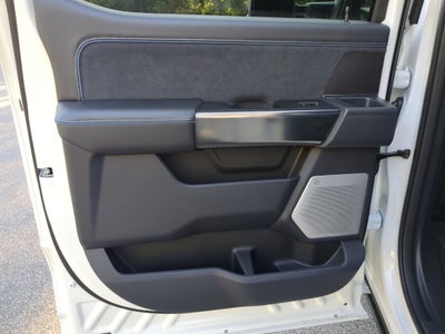 2027 Ford Super Duty F-250 SRW Platinum