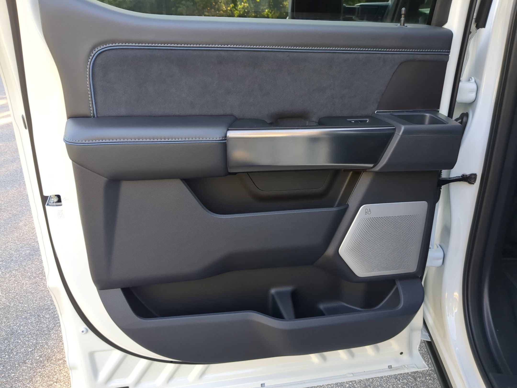 2027 Ford Super Duty F-250 SRW Platinum