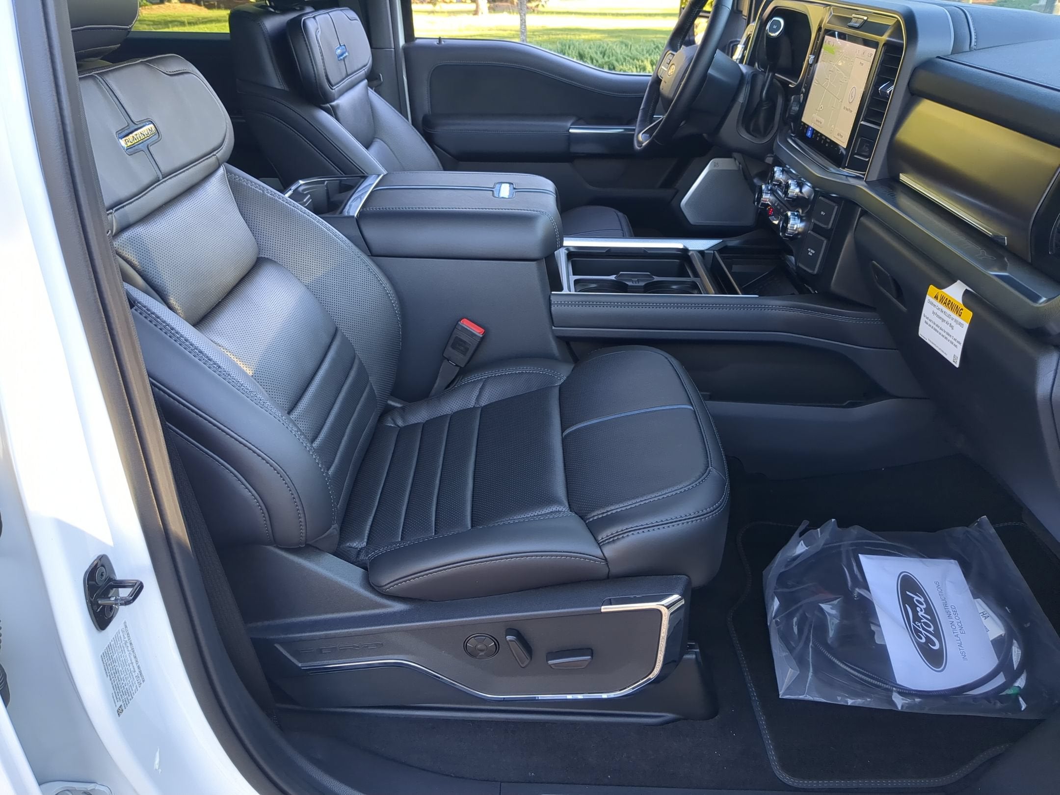 2027 Ford Super Duty F-250 SRW Platinum
