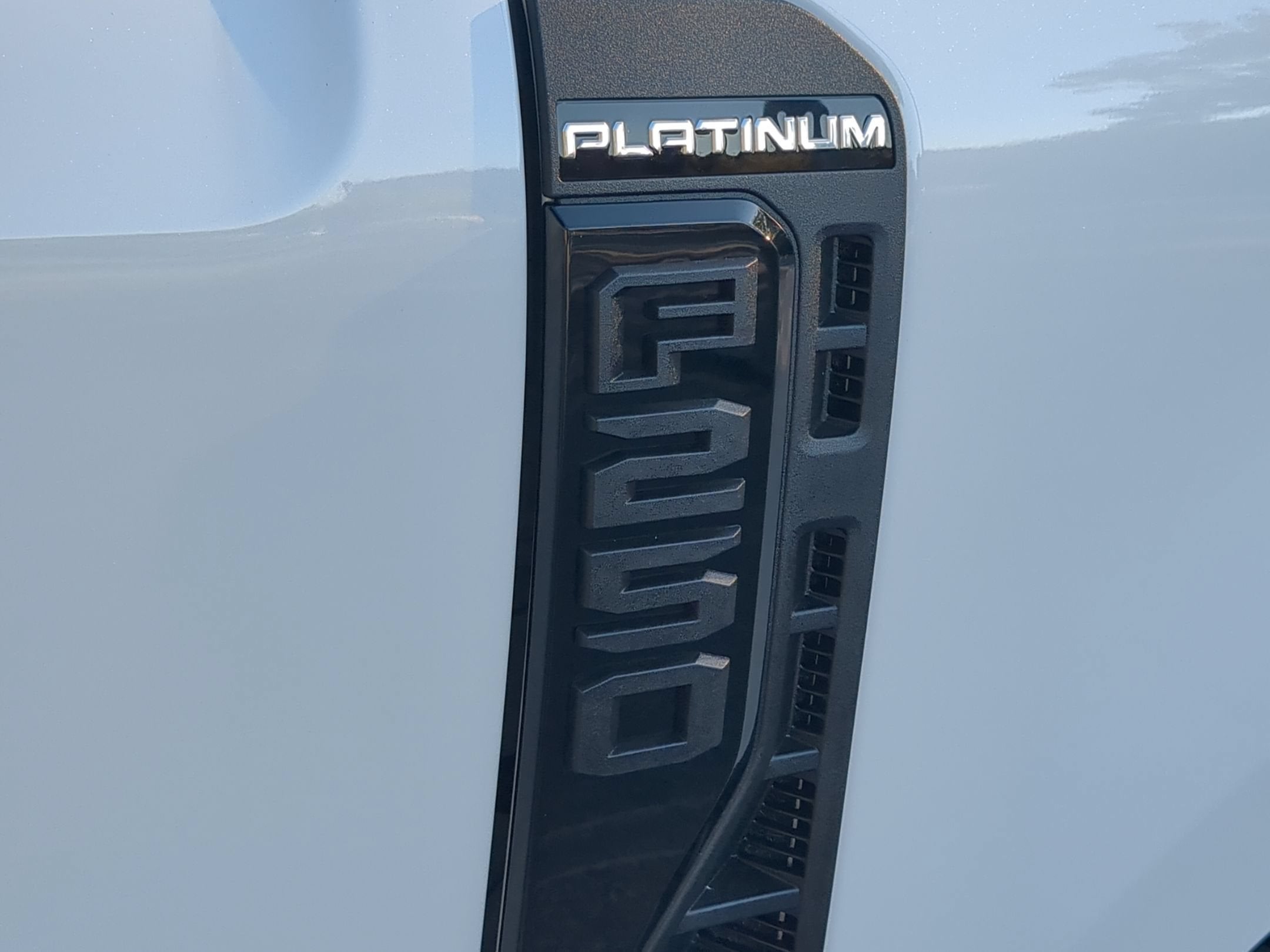2027 Ford Super Duty F-250 SRW Platinum