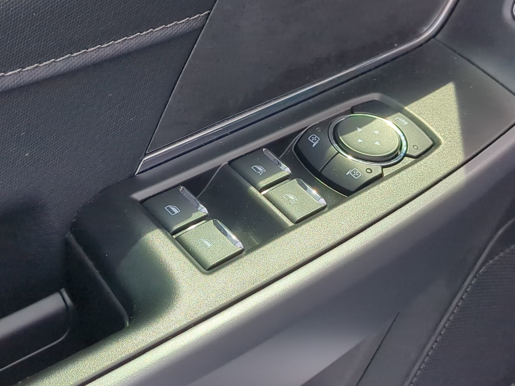 2025 Ford F-150 XLT - Crossroads Courtesy Demo