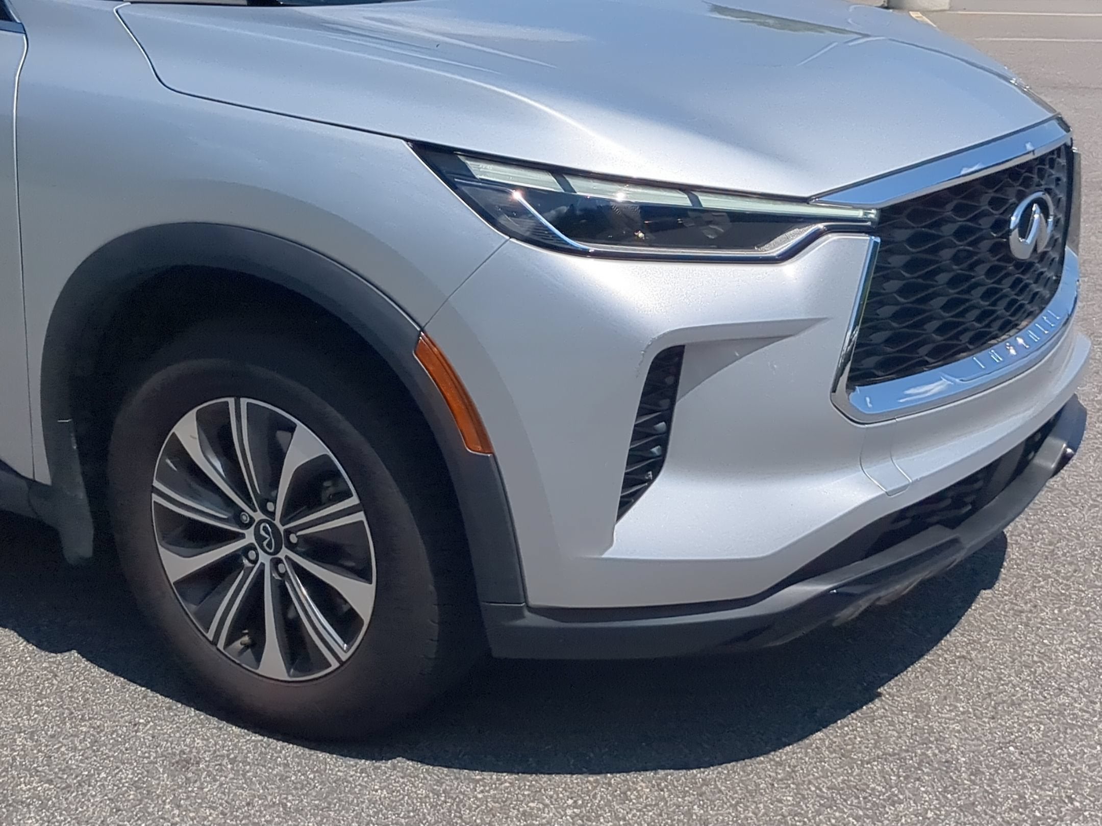2023 INFINITI QX60 PURE