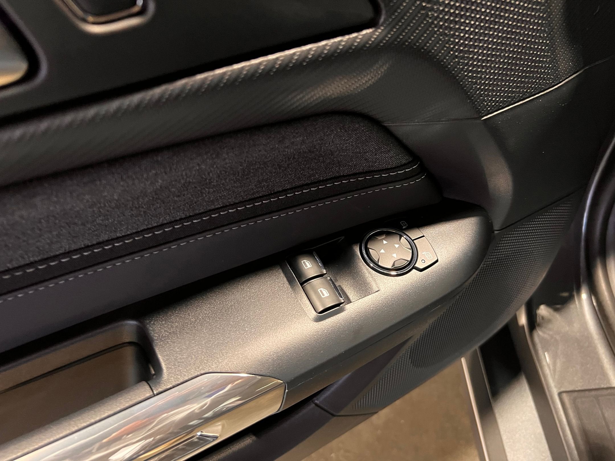 2025 Ford Mustang GT Saleen White Label