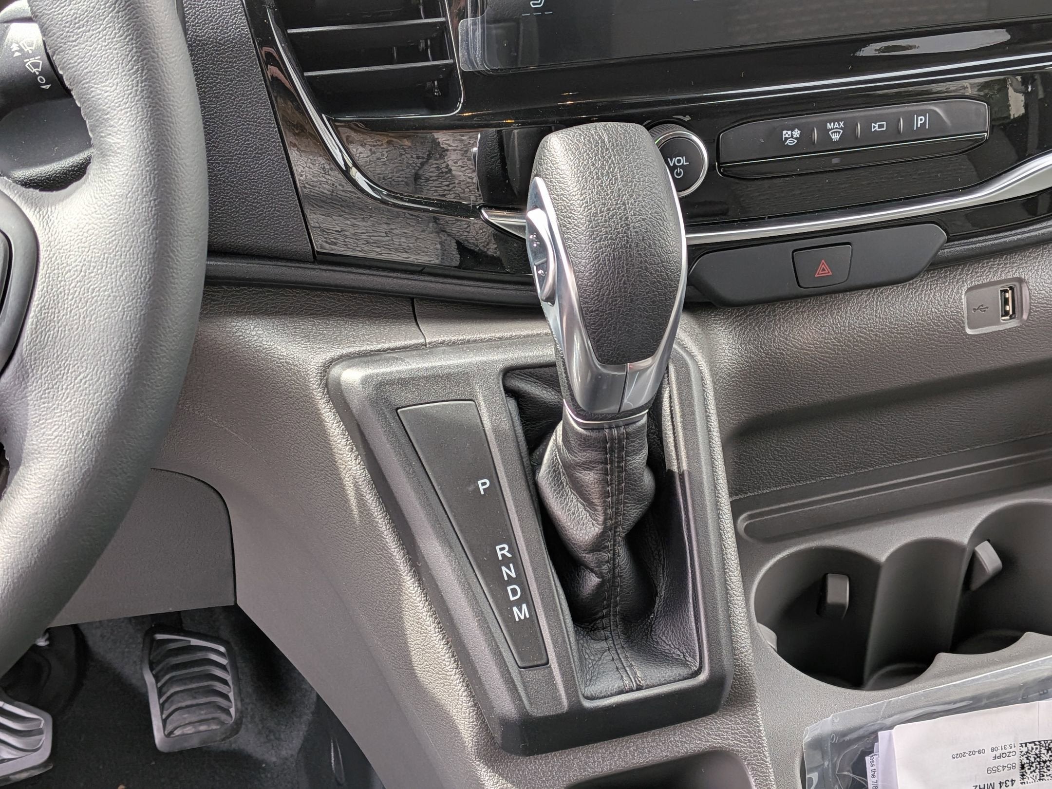 2026 Ford Transit Passenger Wagon XLT