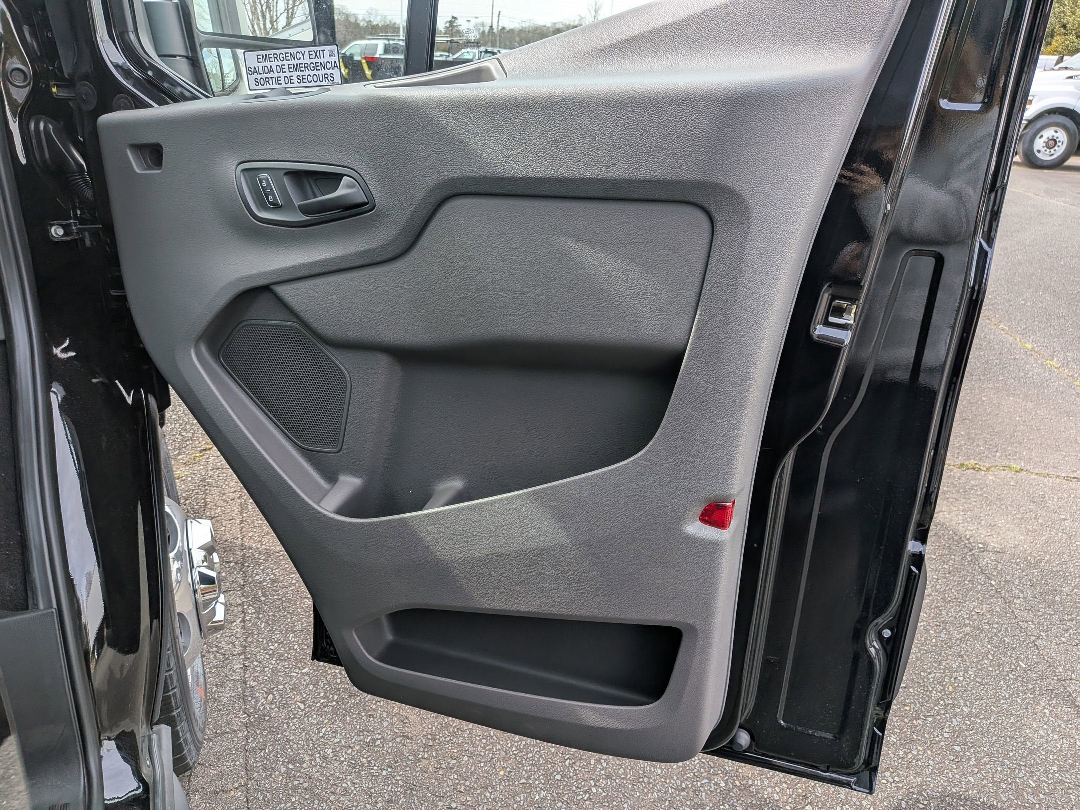 2026 Ford Transit Passenger Wagon XLT