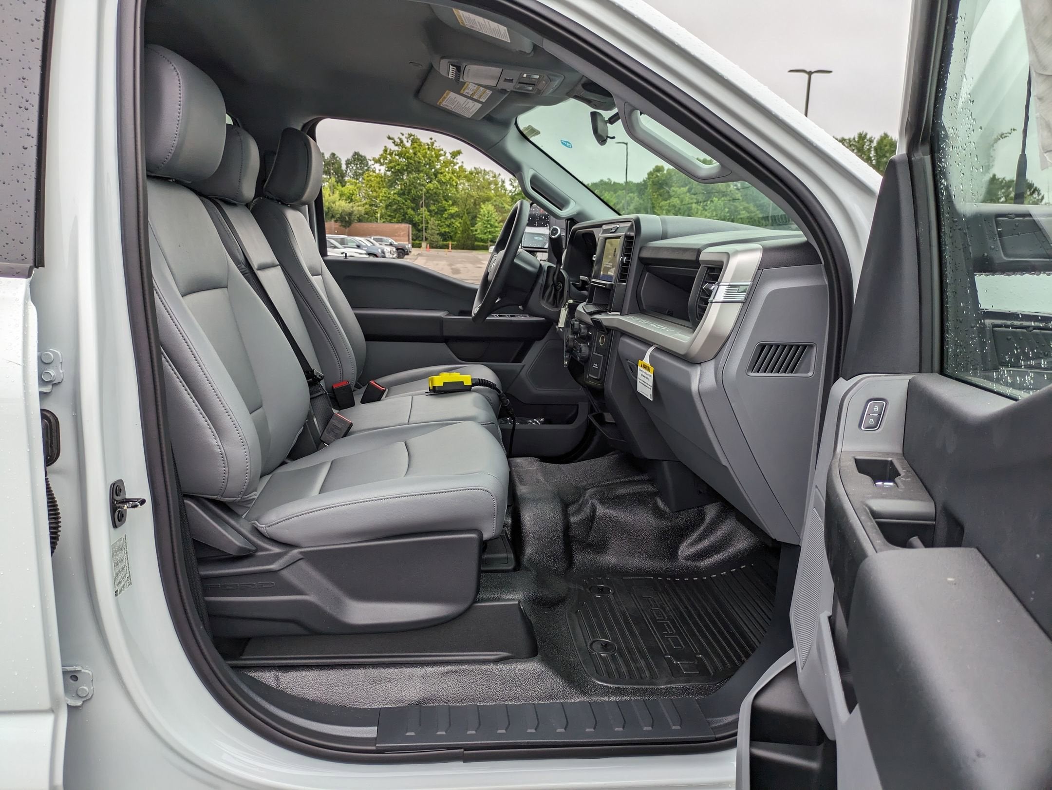 2025 Ford Super Duty F-550 DRW XL