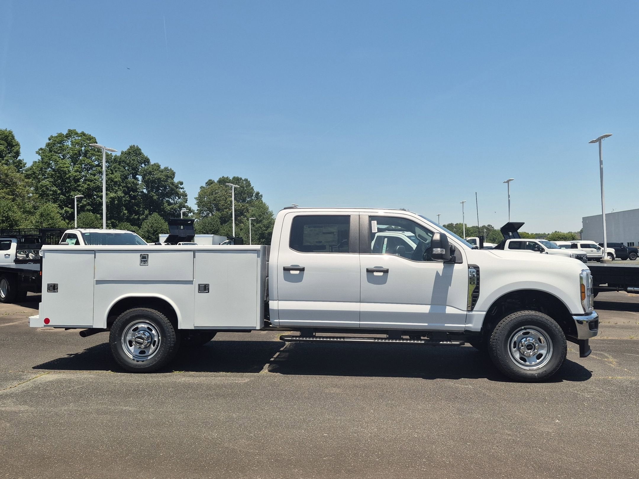 2026 Ford Super Duty F-350 SRW XL