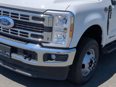 2026 Ford Super Duty F-350 DRW XL