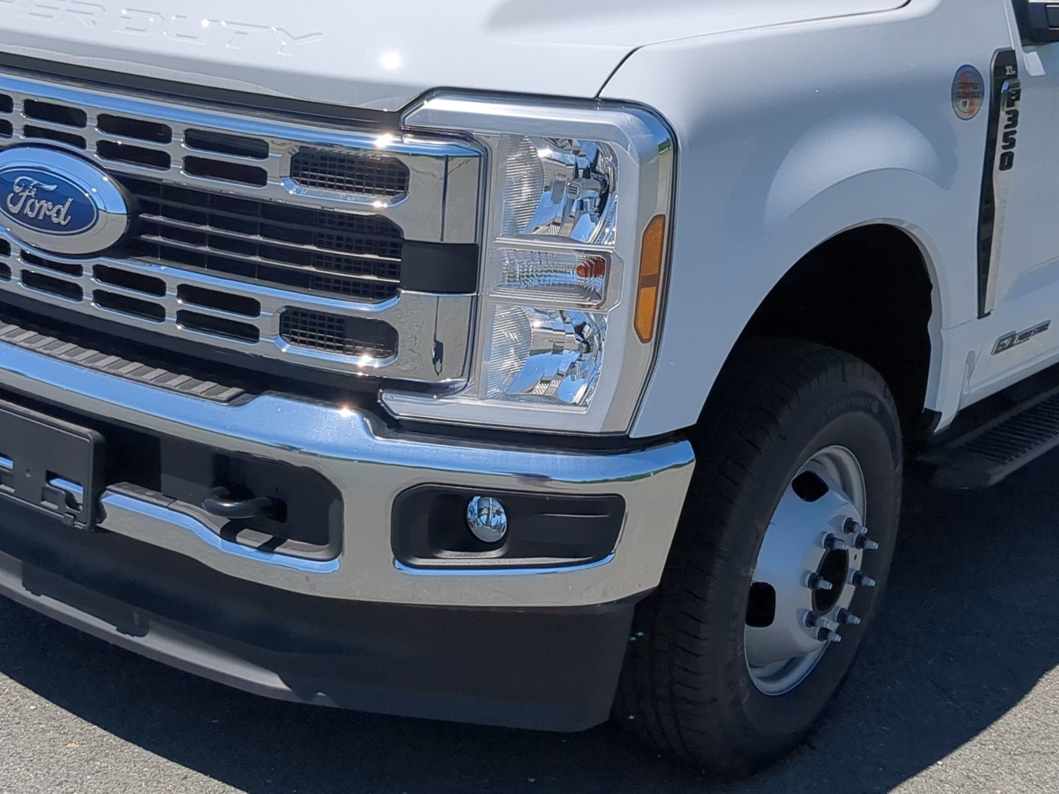 2026 Ford Super Duty F-350 DRW XL