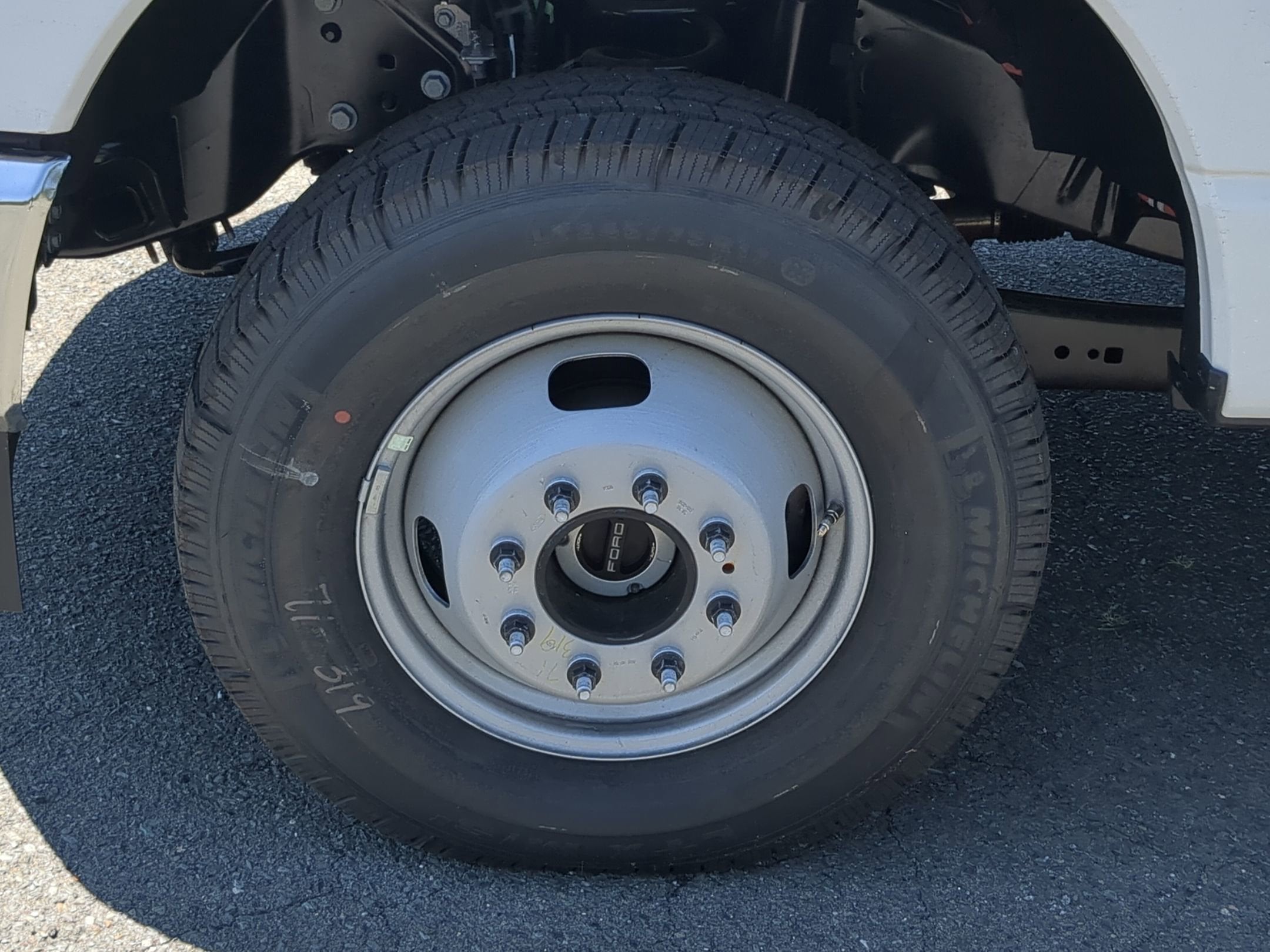 2026 Ford Super Duty F-350 DRW XL