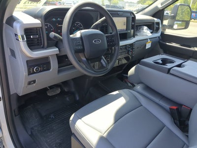 2026 Ford Super Duty F-350 DRW XL