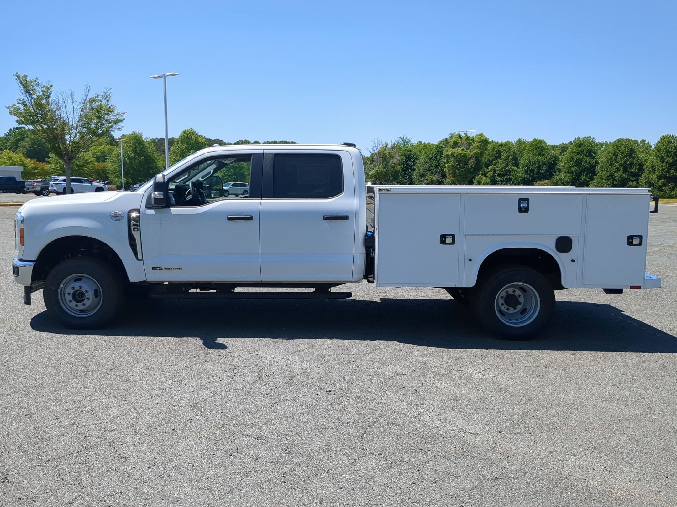 2026 Ford Super Duty F-350 DRW XL