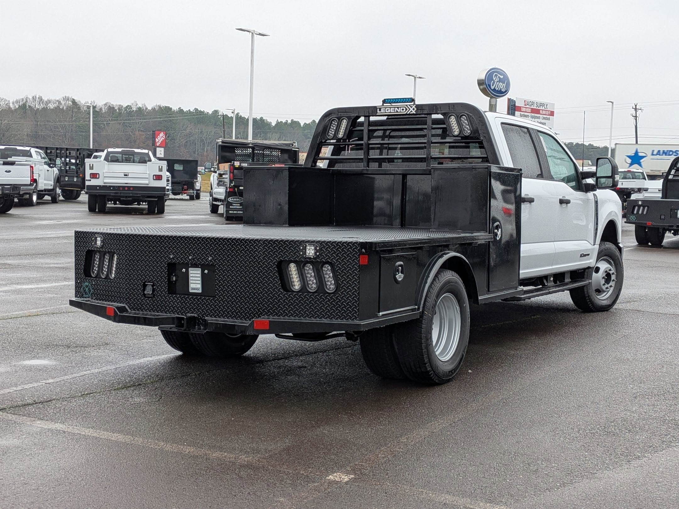 2026 Ford Super Duty F-350 DRW XL