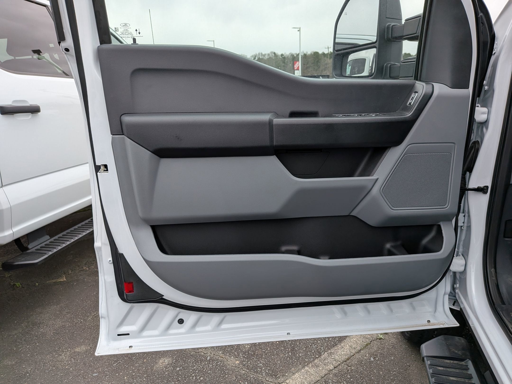 2025 Ford Super Duty F-350 SRW Reading Body XL