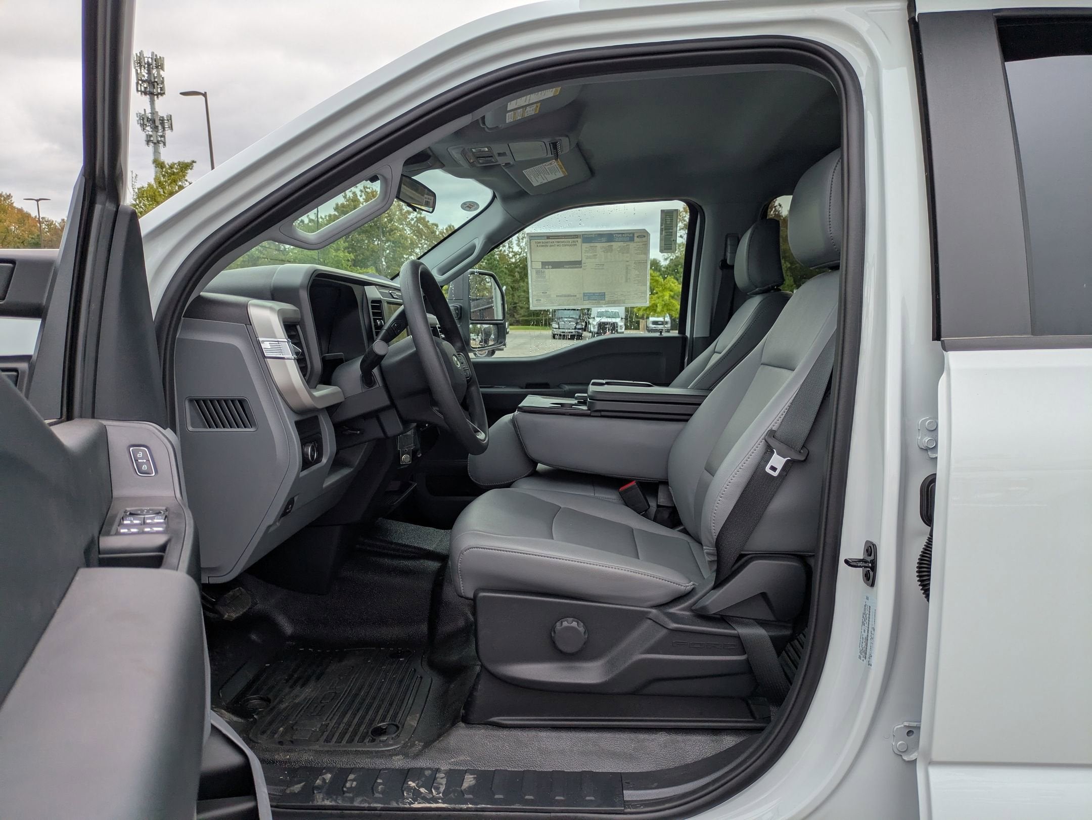 2025 Ford Super Duty F-450 DRW XL