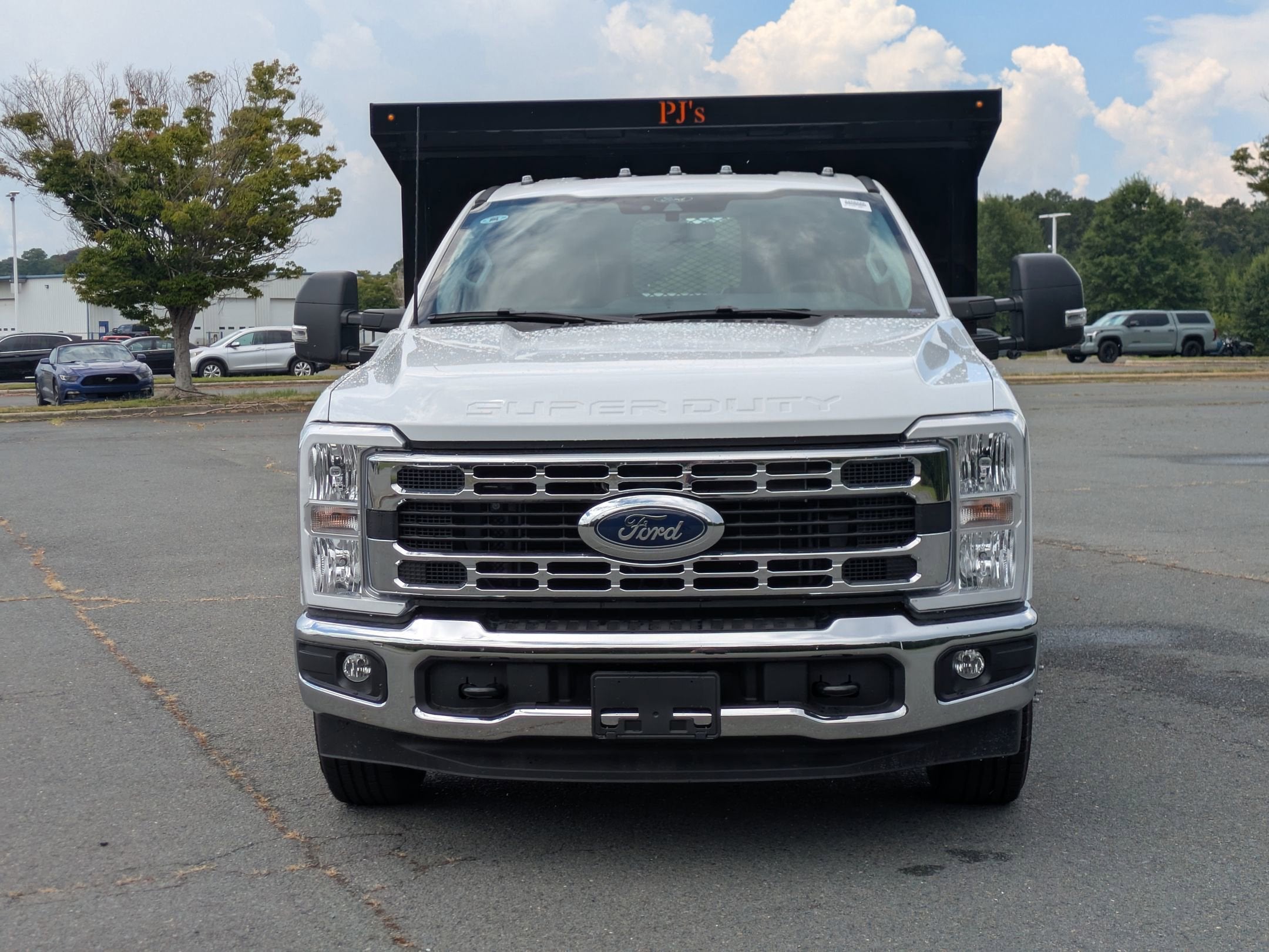 2025 Ford Super Duty F-350 DRW XL