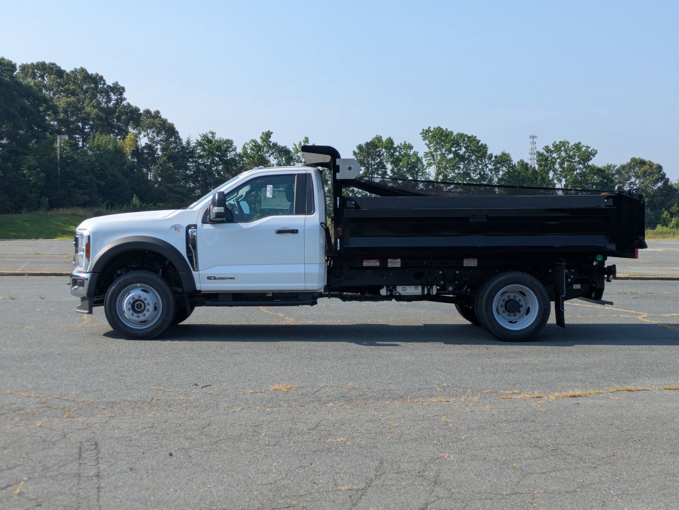 2025 Ford Super Duty F-550 DRW XL