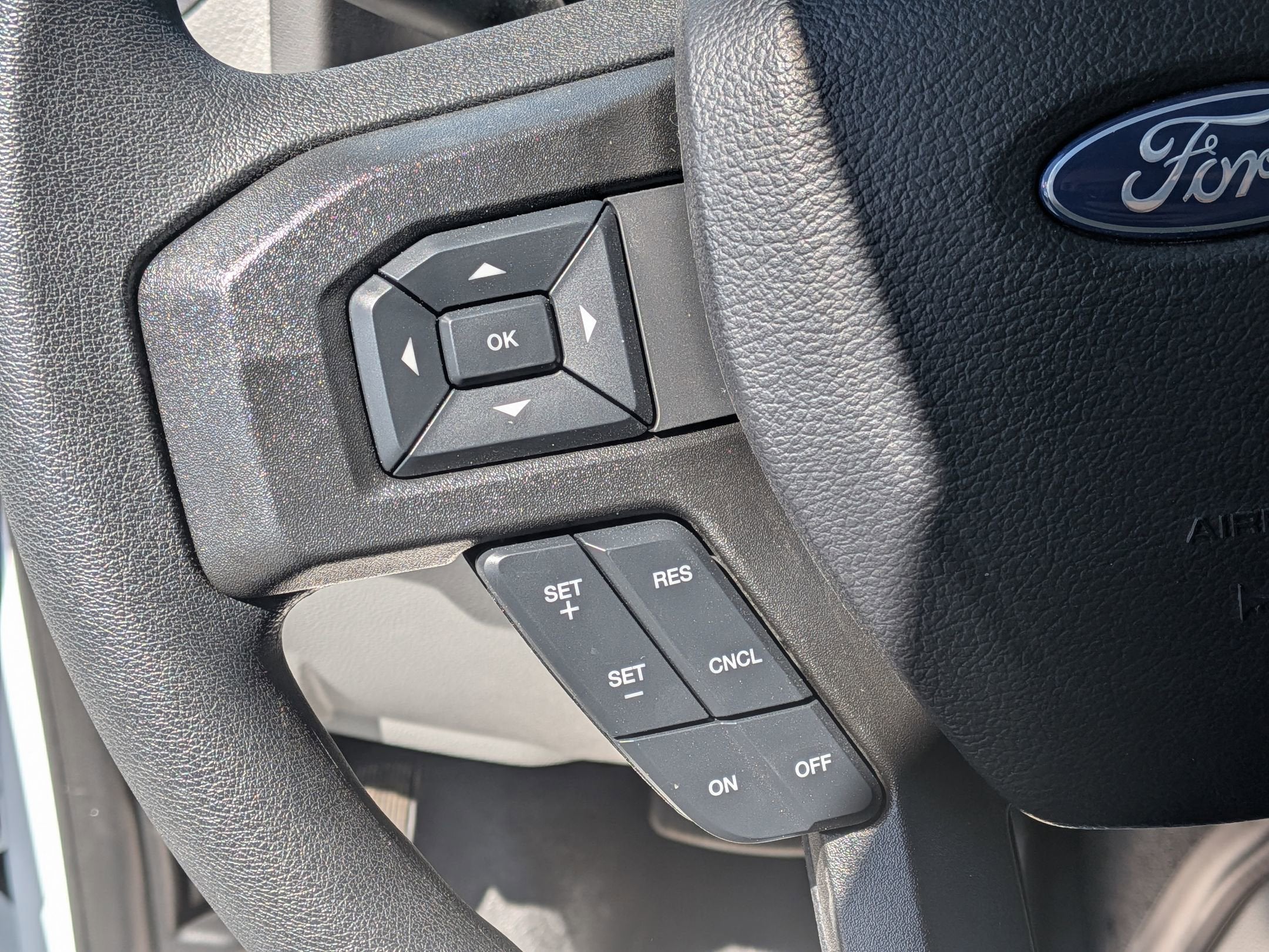 2026 Ford E-Series Cutaway Base