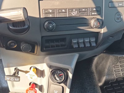 2027 Ford F-750SD Base