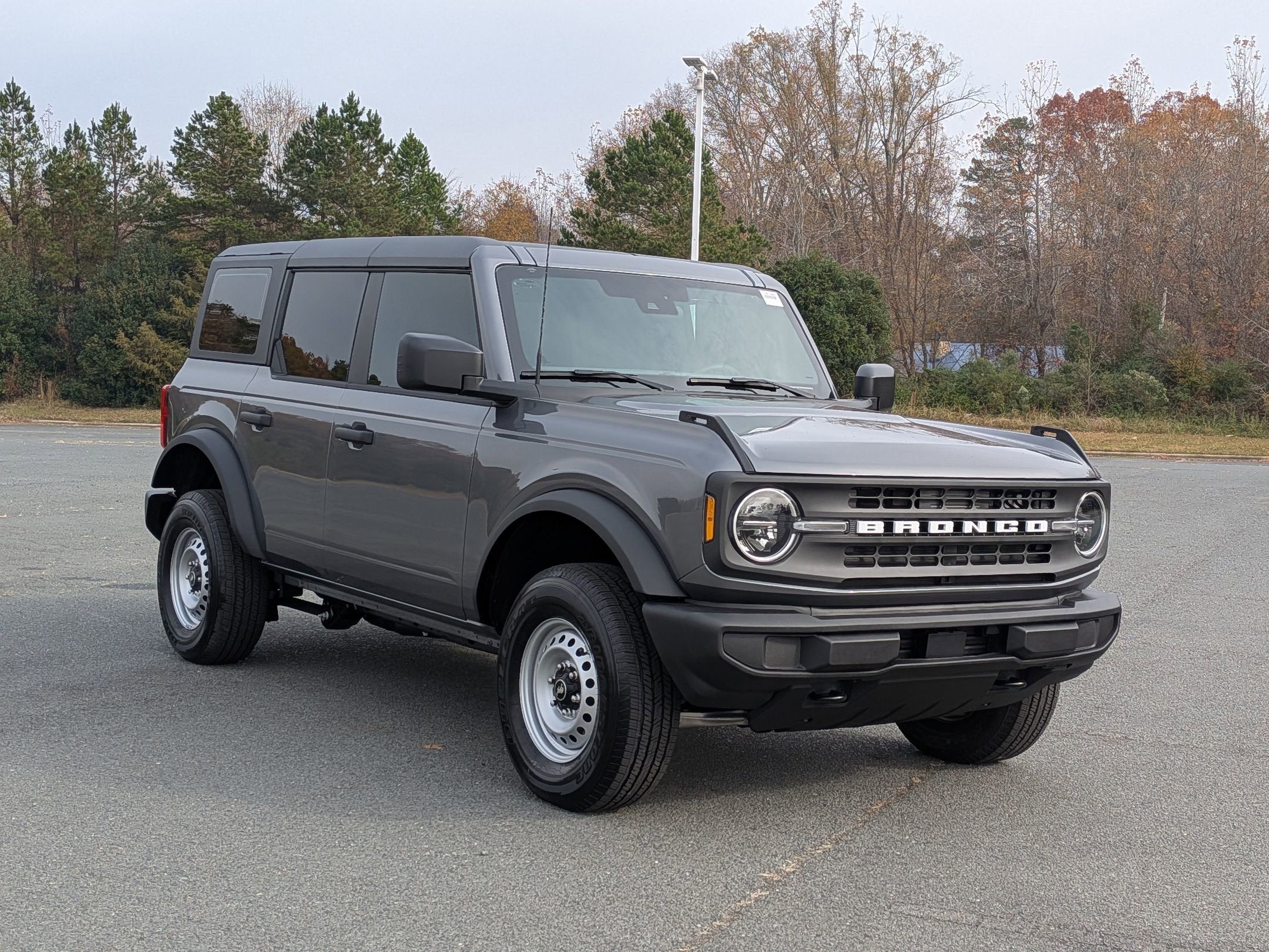 2025 Ford Bronco Base