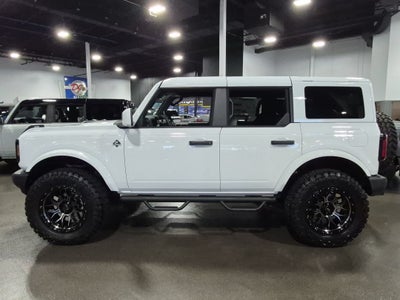 2026 Ford Bronco Outer Banks Custom Wheels / Lift