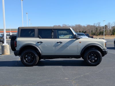 2026 Ford Bronco Badlands