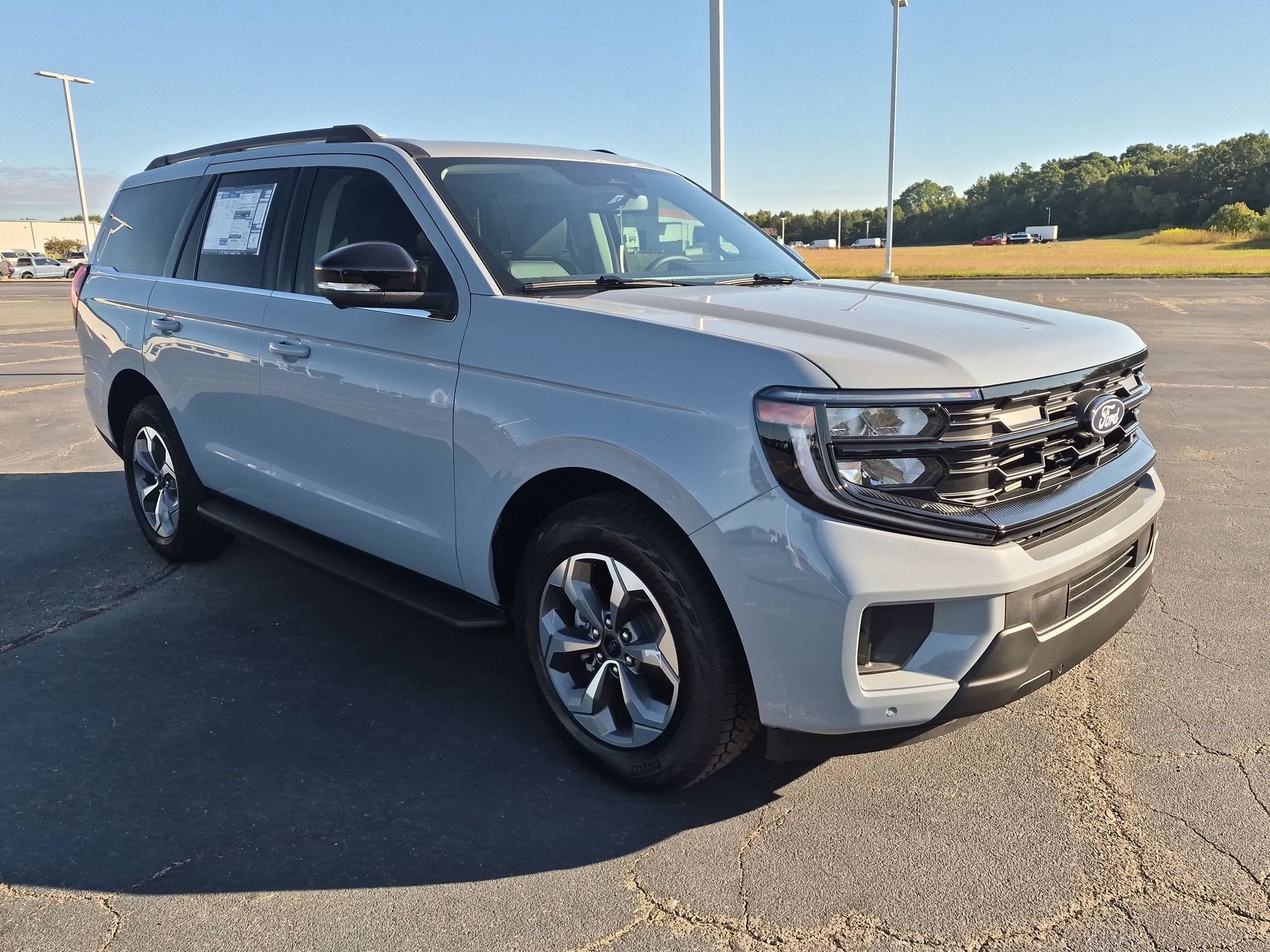 2027 Ford Expedition Active