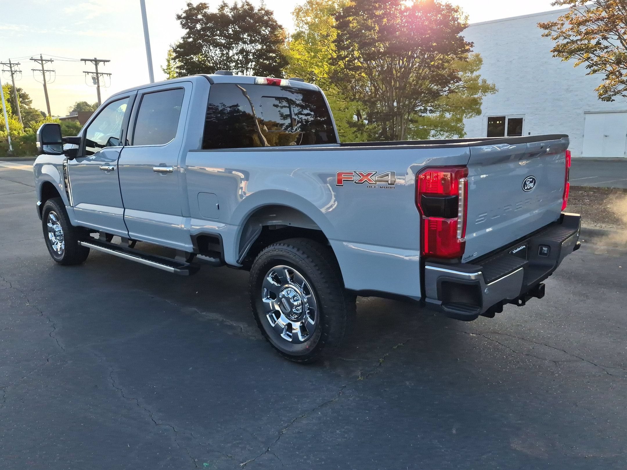 2027 Ford Super Duty F-250 SRW LARIAT