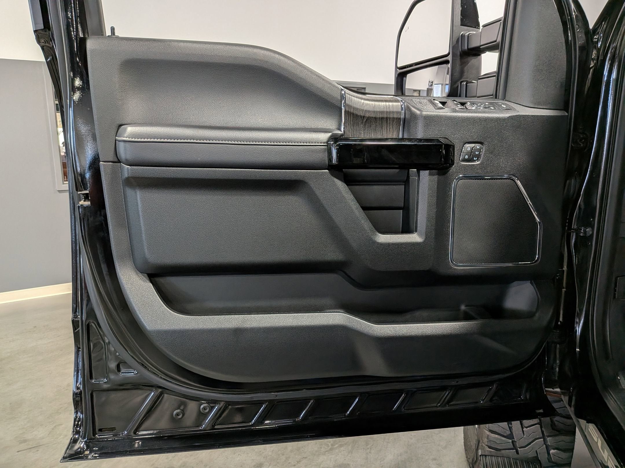 2021 Ford Super Duty F-250 SRW LARIAT