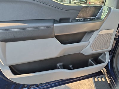 2027 Ford Super Duty F-350 SRW XLT