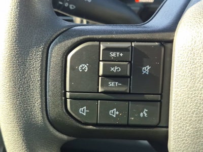 2027 Ford Super Duty F-350 SRW XLT