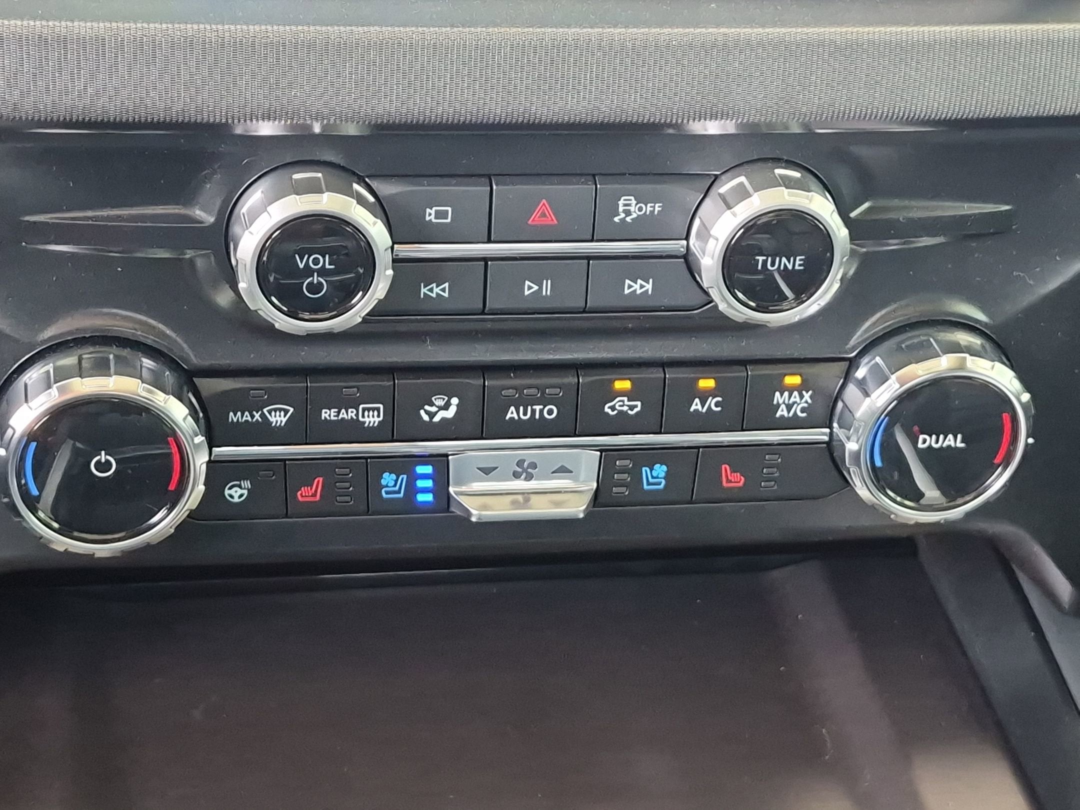 2026 Ford Super Duty F-350 DRW Platinum
